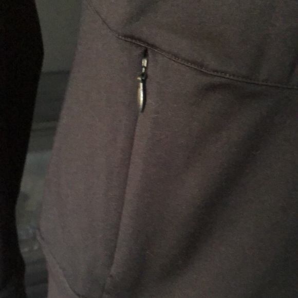 Fabletics Black Front Zip Hooded Thumb Holes Jacket size Small - Picture 4 of 16